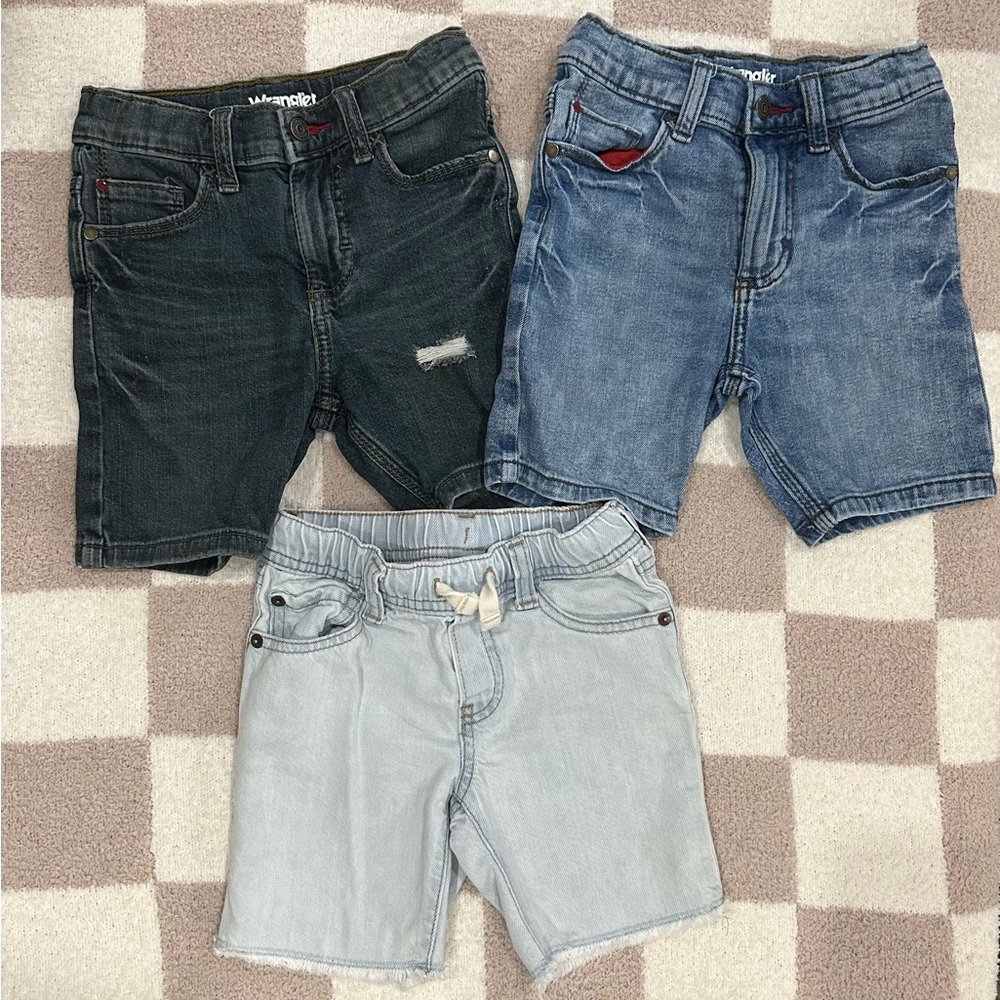 Bundle boys denim shorts Wrangler and GAP